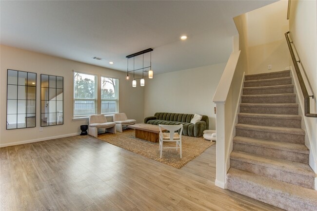 Building Photo - 6706 Hobby Wind Ridge Dr