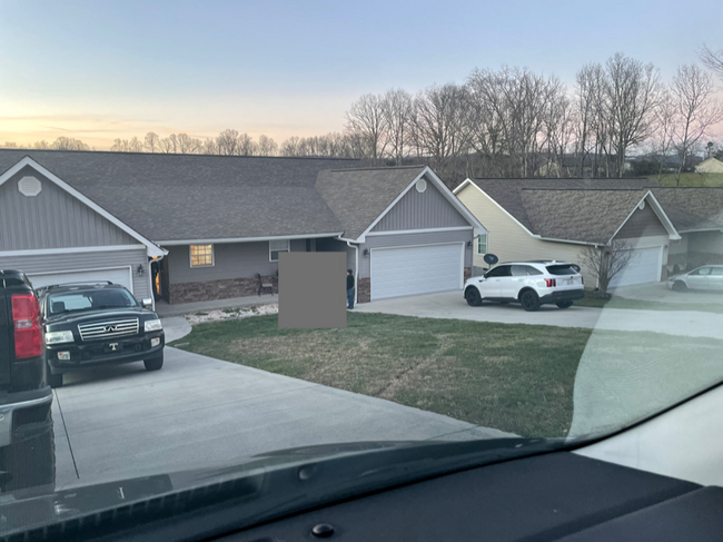 Primary Photo - 228 Vanover Ln