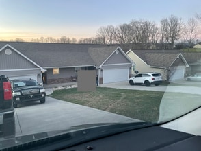 Building Photo - 228 Vanover Ln