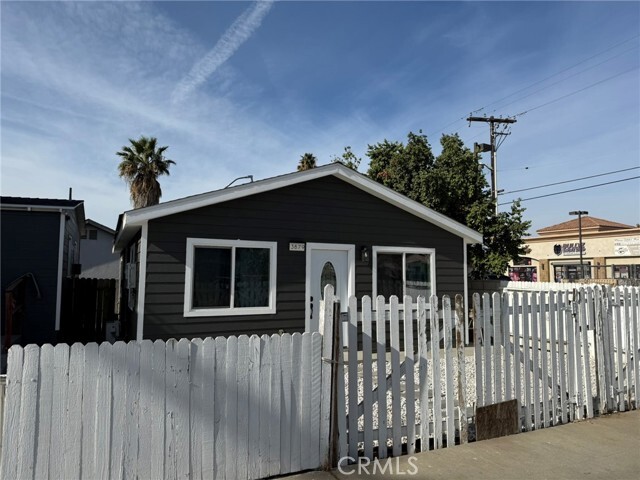 Building Photo - 3879 Eucalyptus Ave