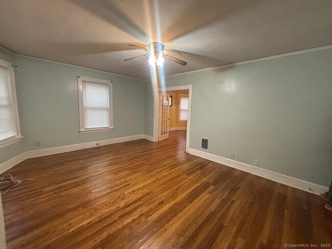 Building Photo - 52 Taylor Ave