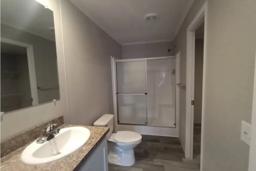 Building Photo - 500 Elmwood Ln