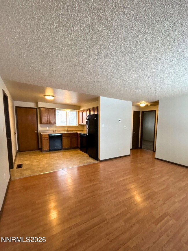 Building Photo - 1128 H St