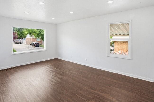 Building Photo - 774 37th St