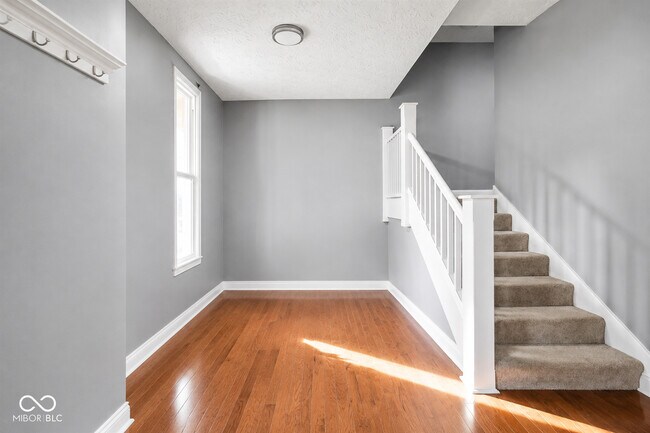 Building Photo - 1124 Evison St
