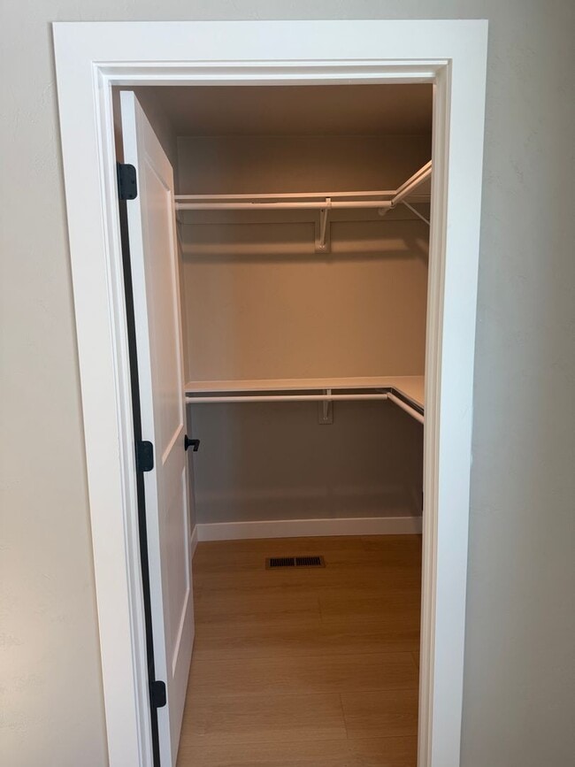 Building Photo - 8397 St Norbert Dr