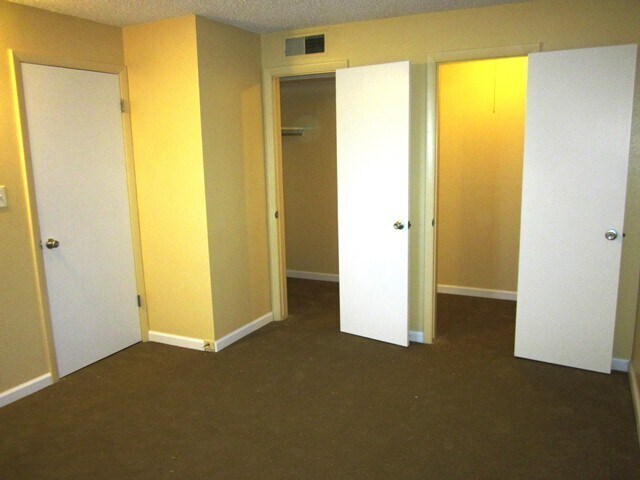 Building Photo - One Bedroom in Wimbledon!