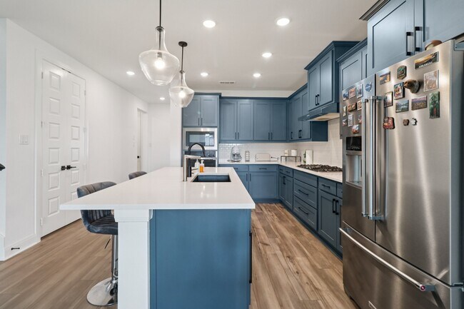 Building Photo - 9032 Winding Crk Dr