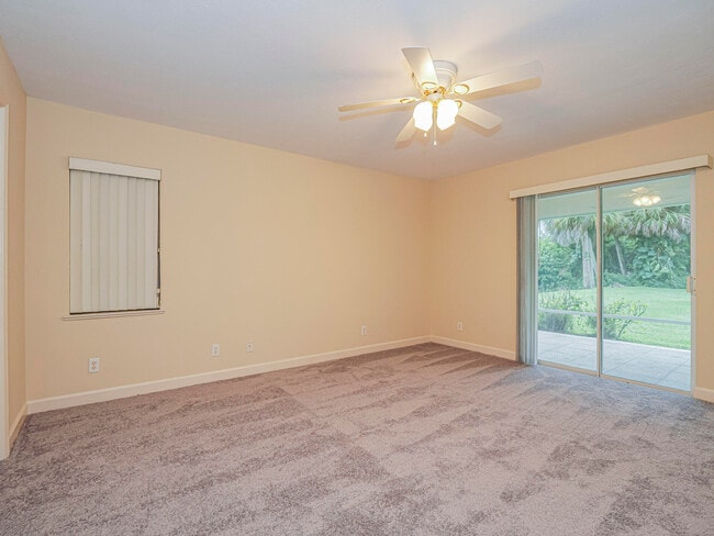 Building Photo - 301 S Wimbrow Dr