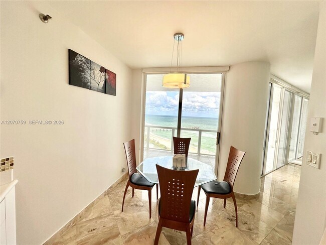 Building Photo - 16425 Collins Ave