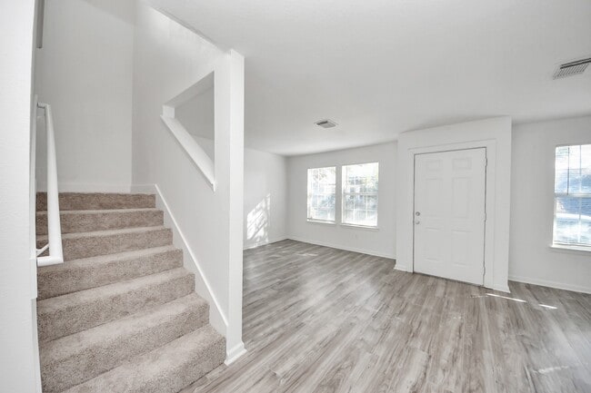 Building Photo - 20623 Patriot Park Ln