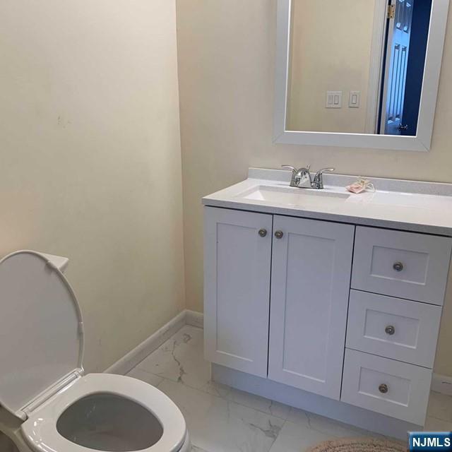 Building Photo - 26 Linwood Ave