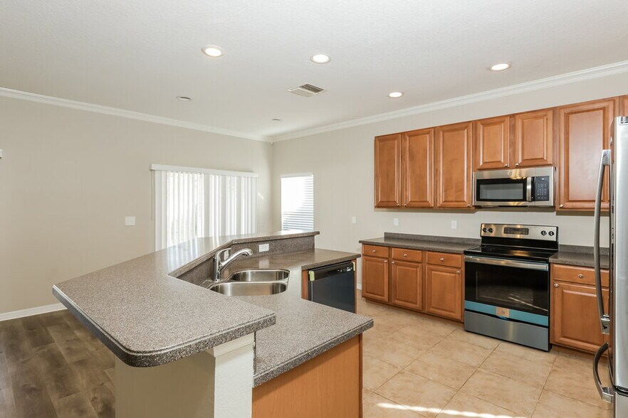 Building Photo - 506 York Dale Dr