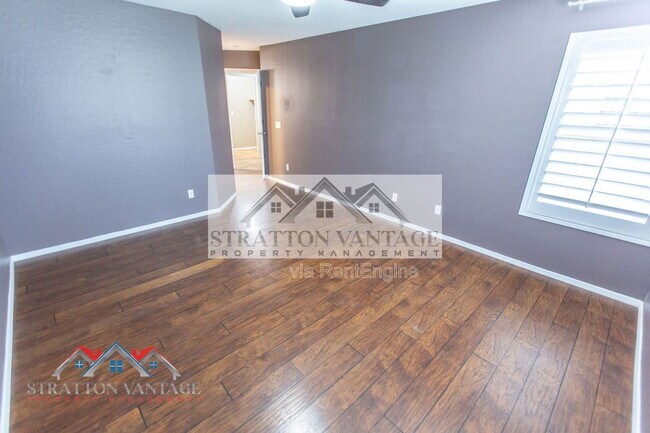 Building Photo - 10234 E Carol Ave