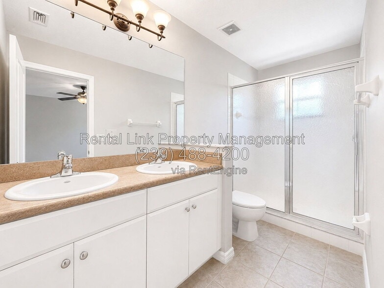 Building Photo - 8711 Athena Ct