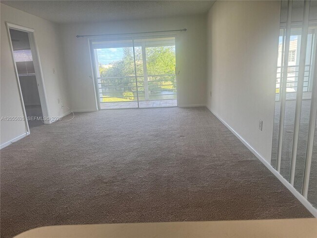 Building Photo - 8135 Sunrise Lakes Blvd