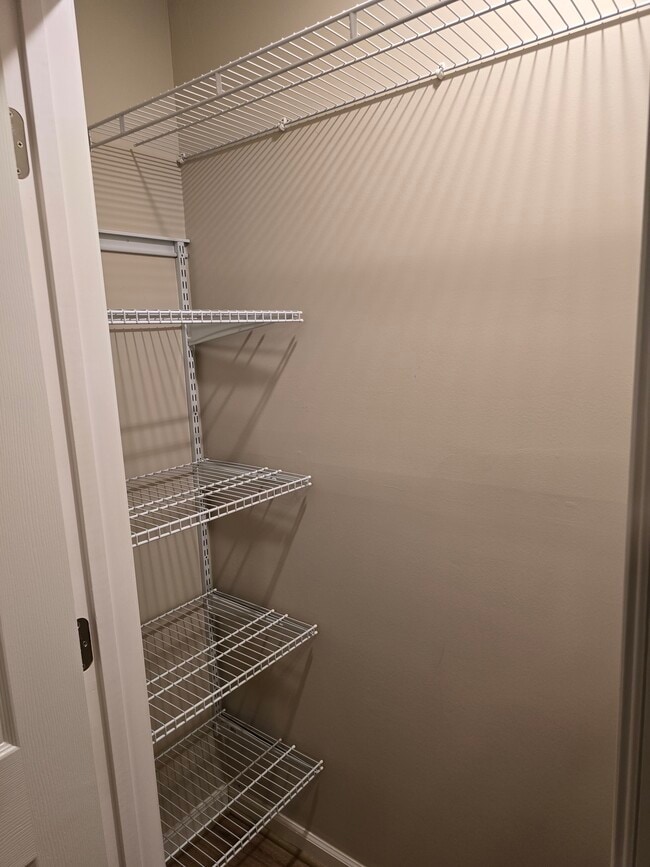 Building Photo - 8108 Timberlake Rd