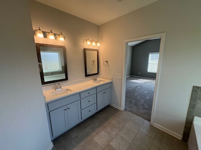 Building Photo - 261 Fenwick Farms Dr