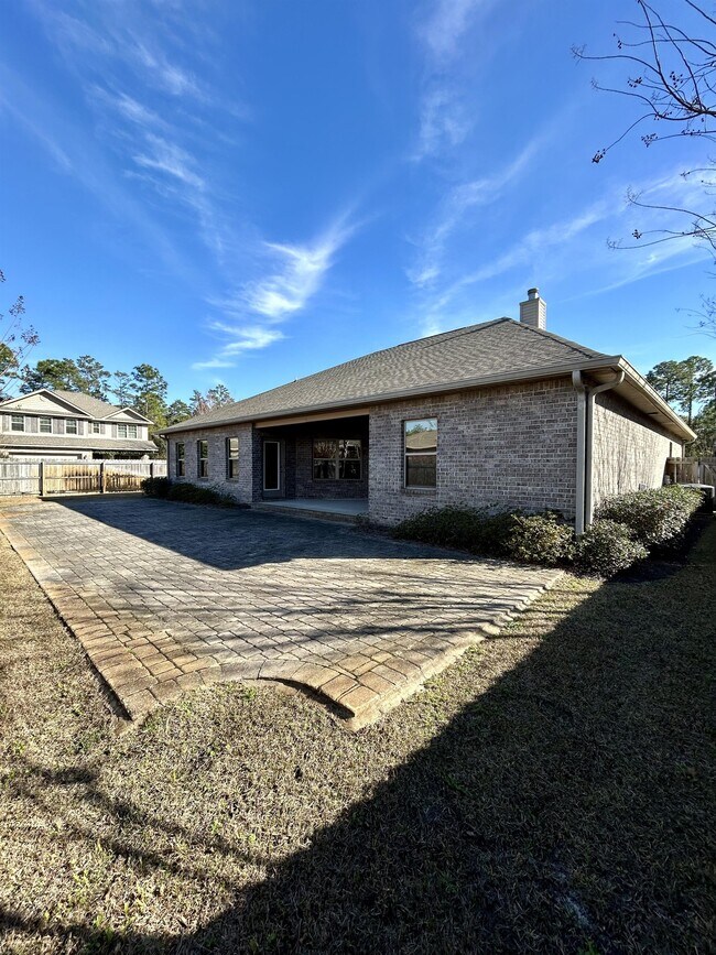 Building Photo - 80 S Knightsbridge Ct