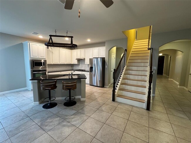 Building Photo - 104 Lake Whitney Ct