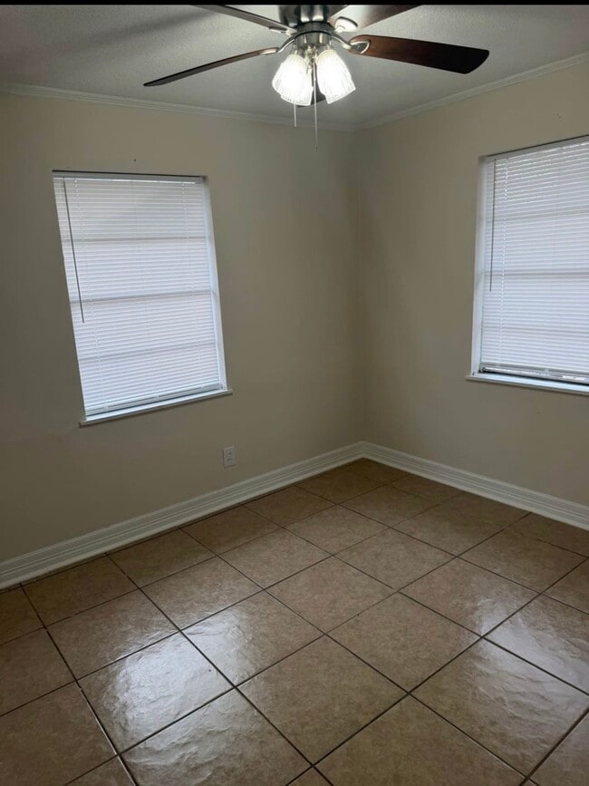 Building Photo - 3616 Ave D