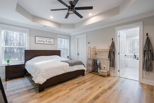 Building Photo - 104 Elohi Ln