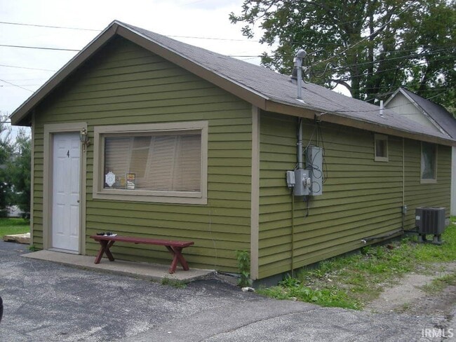 Building Photo - 521 W Kirkwood Ave