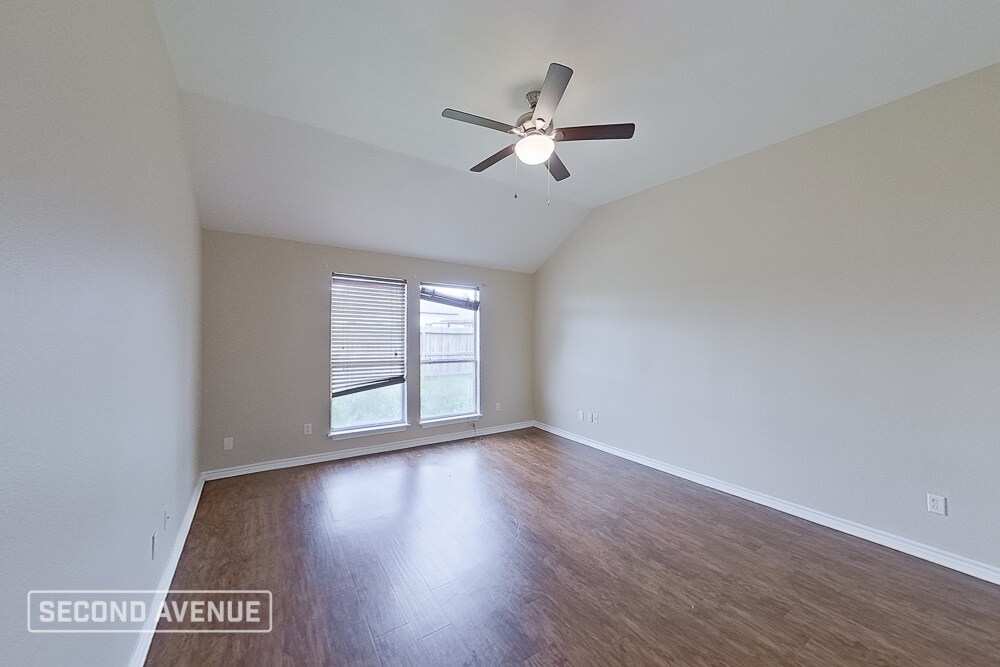 Building Photo - 5110 Spring Brook Dr