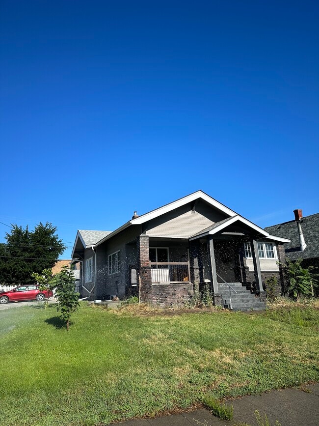 Building Photo - 2 N Delaware Ave