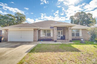 Building Photo - Stunning 4-Bedroom, 3-Bath Home with Solar...