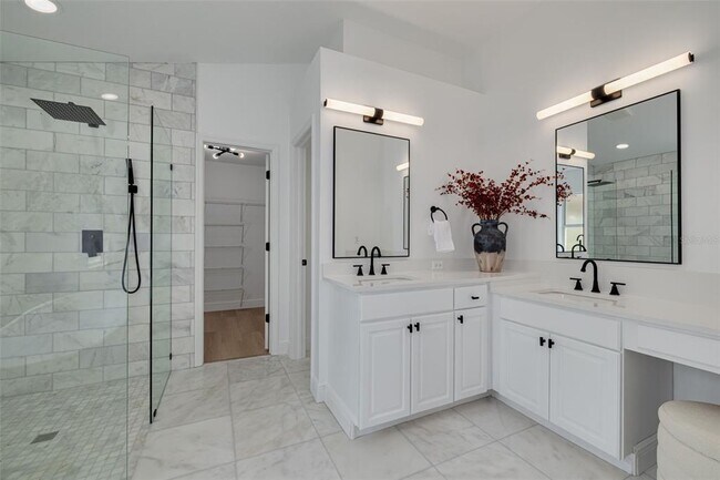 Building Photo - 9418 Azalea Ridge Cir
