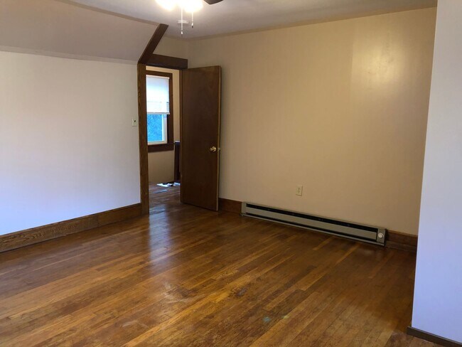 Building Photo - 418 Wilson Ridge Rd