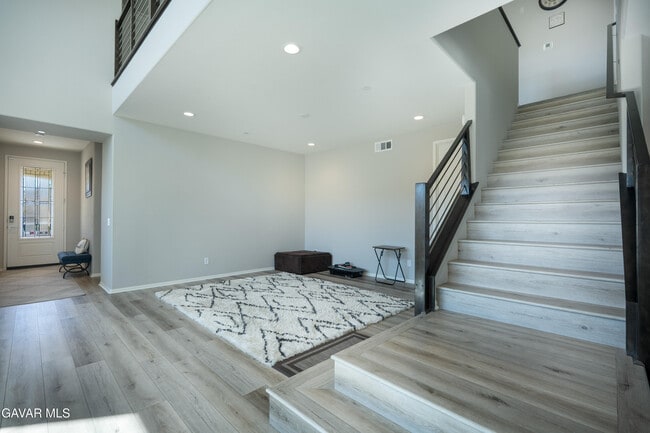 Building Photo - 39118 Forsythia Ln
