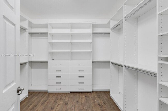 Building Photo - 8725 NW 102nd Ct