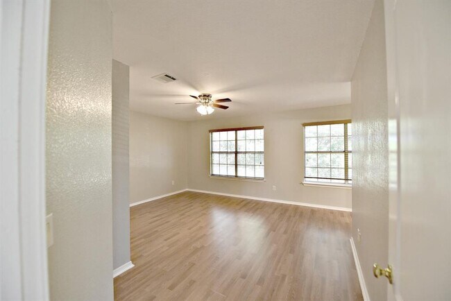 Building Photo - 3627 Windhill Loop