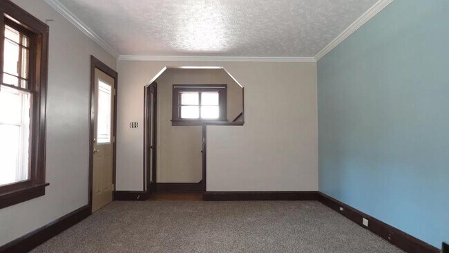 Building Photo - 3330 Fortune Ave