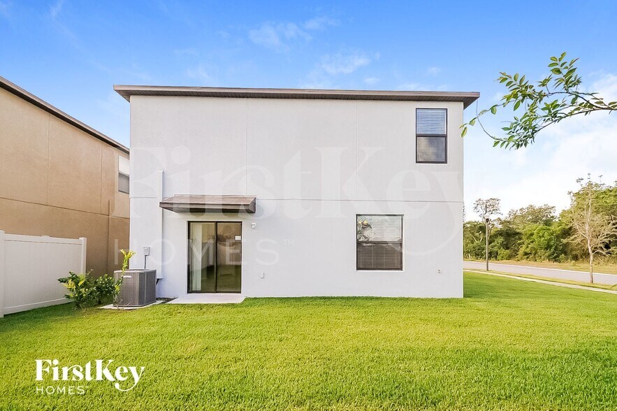 Building Photo - 12702 Hampton Hill Dr