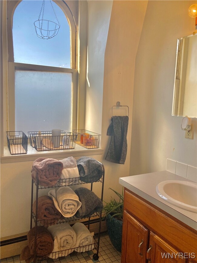 Building Photo - 68 Prospect Ave