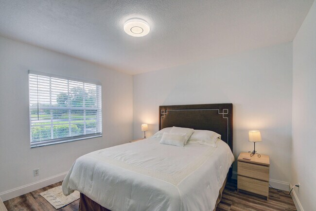 Building Photo - 12554 Westhampton Cir