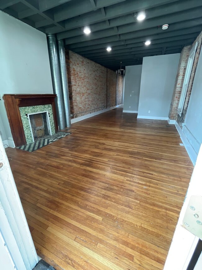 Building Photo - 1540-1542 Clifton Ave