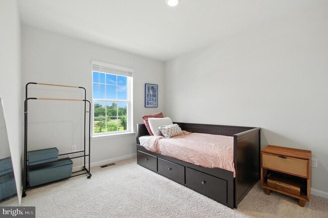 Building Photo - 5051 Silver Oak Dr
