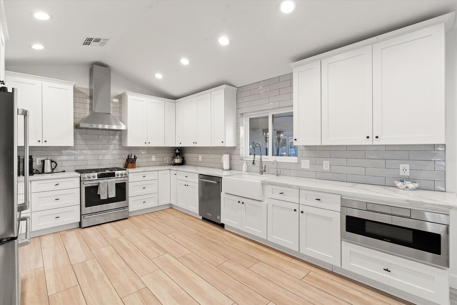 Building Photo - 15638 N 41st Pl