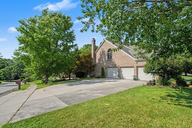 Building Photo - 10196 Waterside Ct