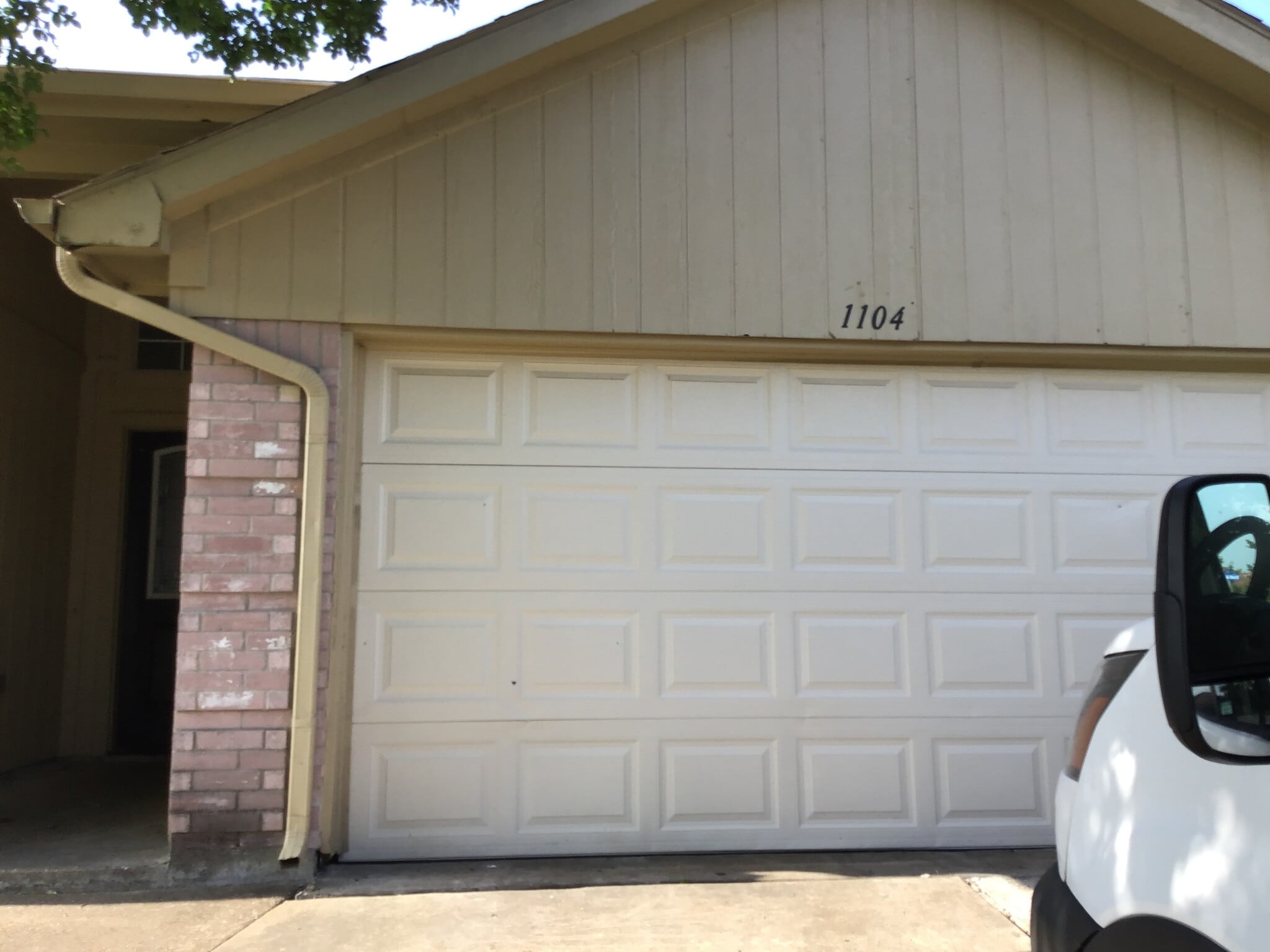 Building Photo - 1104 Brook Canyon Dr