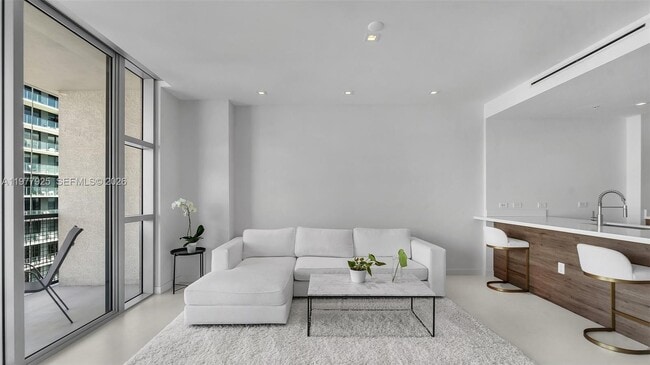 Building Photo - 3301 NE 1st Ave