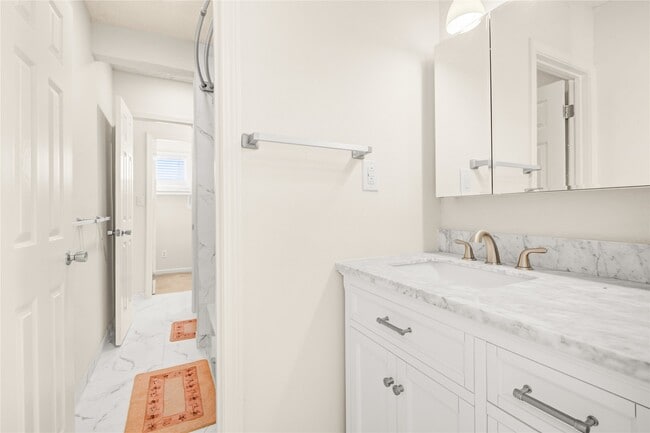 Building Photo - 5902 Hornwood Dr