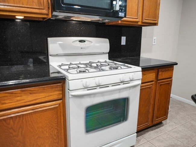 Building Photo - 19623 Westbridge Ln