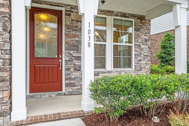 Building Photo - 1038 Livingstone Ln