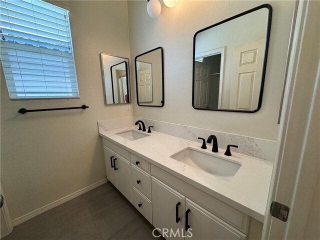 Building Photo - 22564 Cordoba Ct