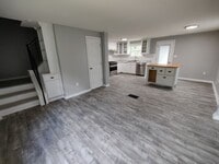 Building Photo - Allison Park - 2 BR Duplex, Fully Renovated, Garage/Driveway, Huge Yard!